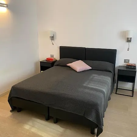Lovely Apartment In The New Porta Nuova Area-2